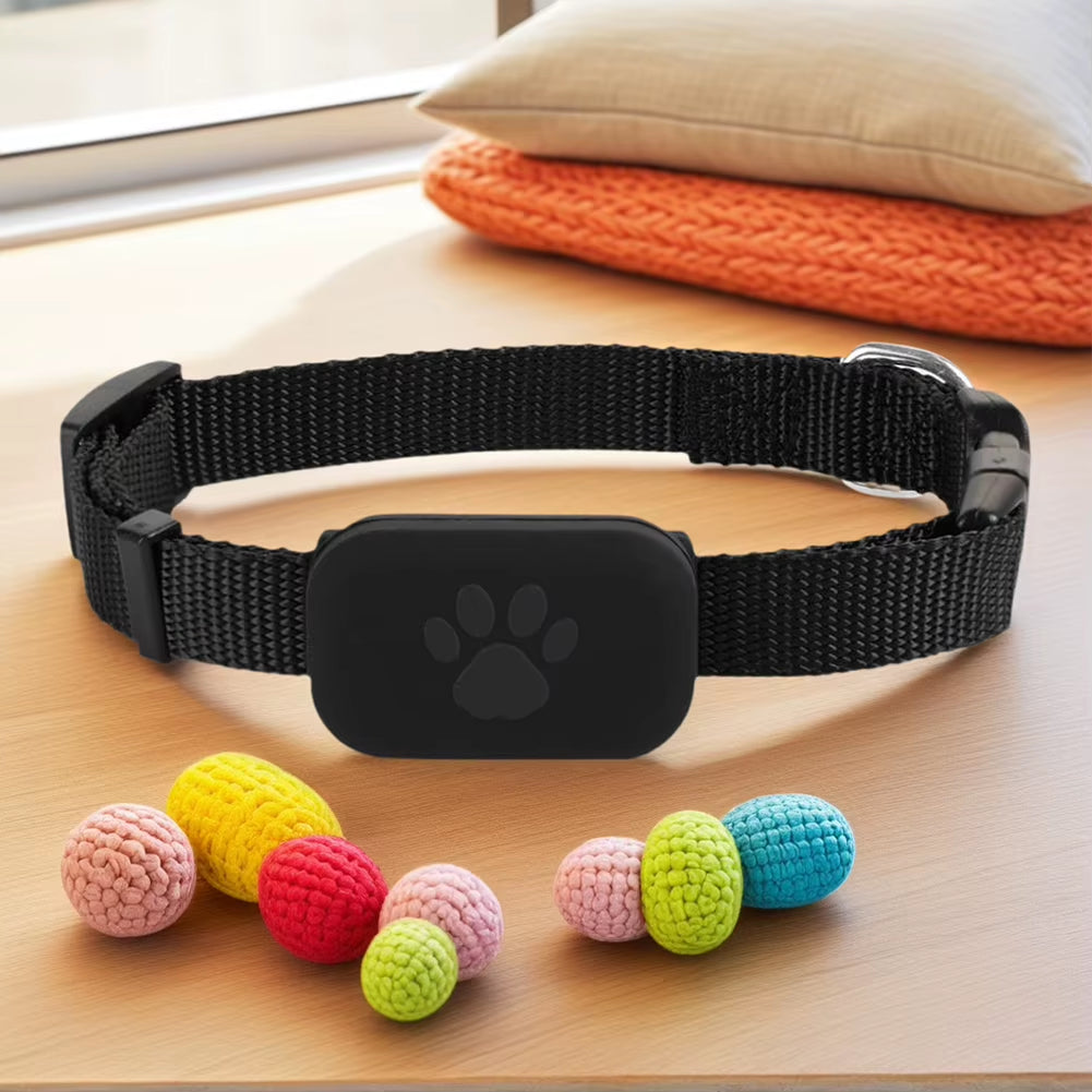 Smart Pet Locator with Adjustable Collar for Dogs and Cats